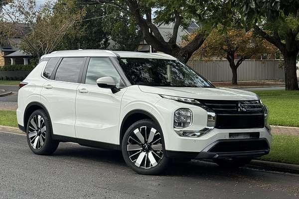 2025 Mitsubishi Outlander Aspire ZM