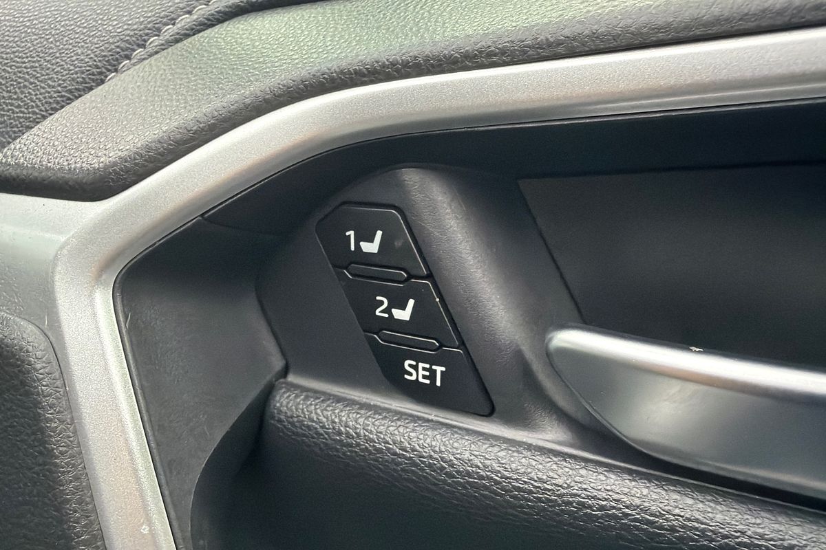 2020 Toyota RAV4 Cruiser AXAH52R
