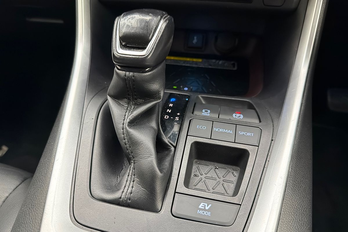 2020 Toyota RAV4 Cruiser AXAH52R