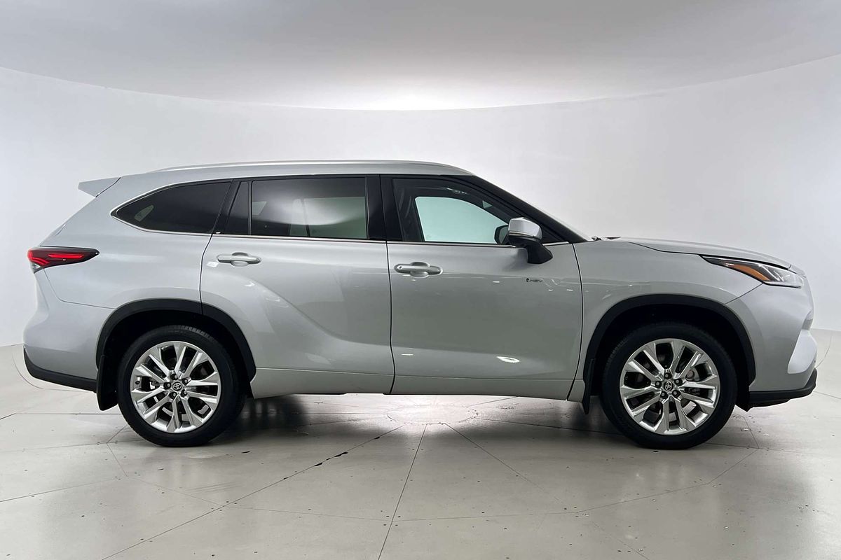 2025 Toyota Kluger Grande AXUH78R