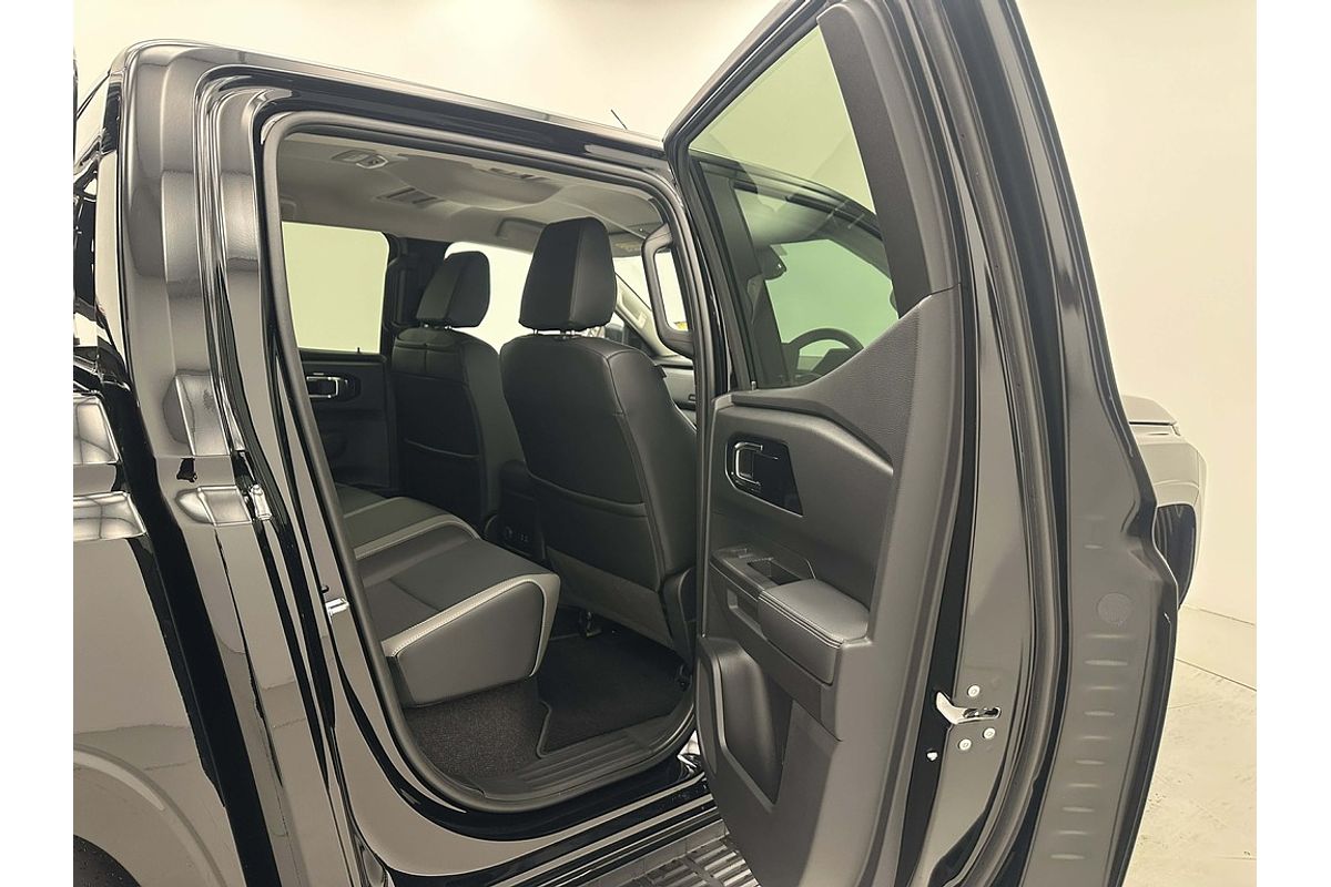 Nissan NAVARA 4X4 2.4 DSL AUTO DC ST-X