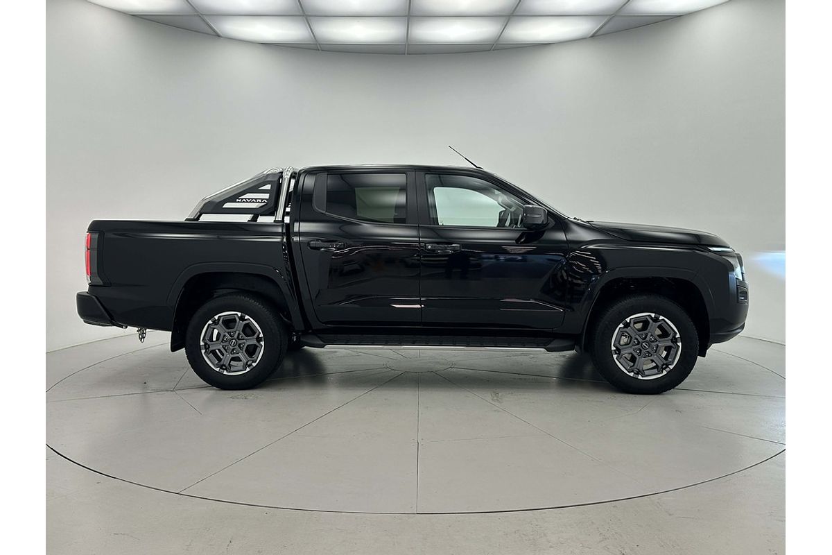 Nissan NAVARA 4X4 2.4 DSL AUTO DC ST-X