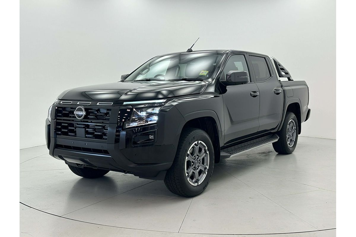 Nissan NAVARA 4X4 2.4 DSL AUTO DC ST-X Nissan NAVARA 4X4 2.4 DSL AUTO DC ST-X