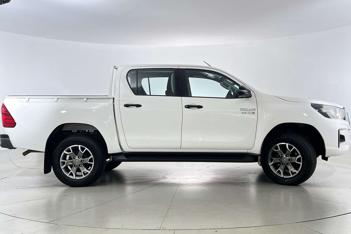 2019 Toyota Hilux Hilux 4x2 SR 2.8L T Diesel Automatic Double Cab
