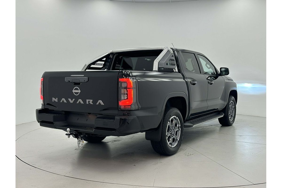 Nissan NAVARA 4X4 2.4 DSL AUTO DC ST-X