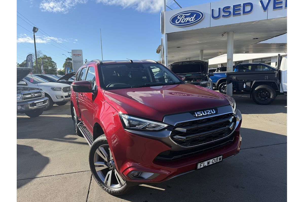 2023 Isuzu MU-X LS-T