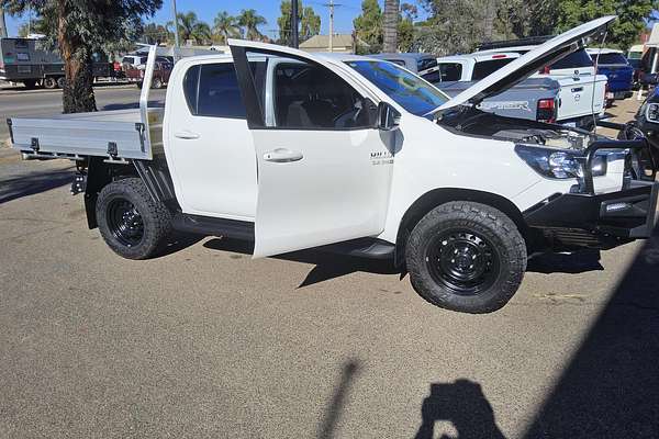 2024 Toyota Hilux SR GUN126R 4X4