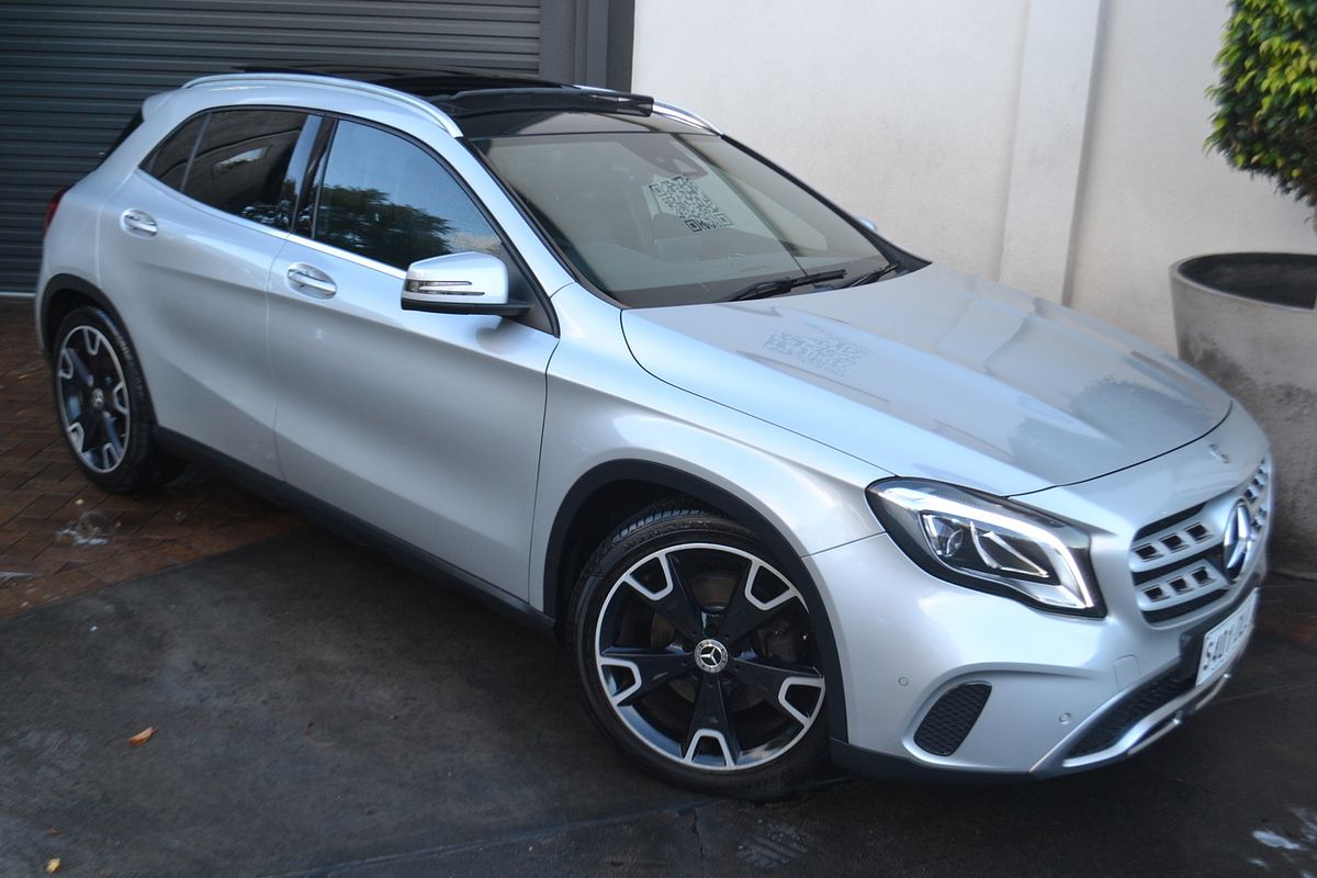 2017 Mercedes-Benz GLA-Class GLA250 X156
