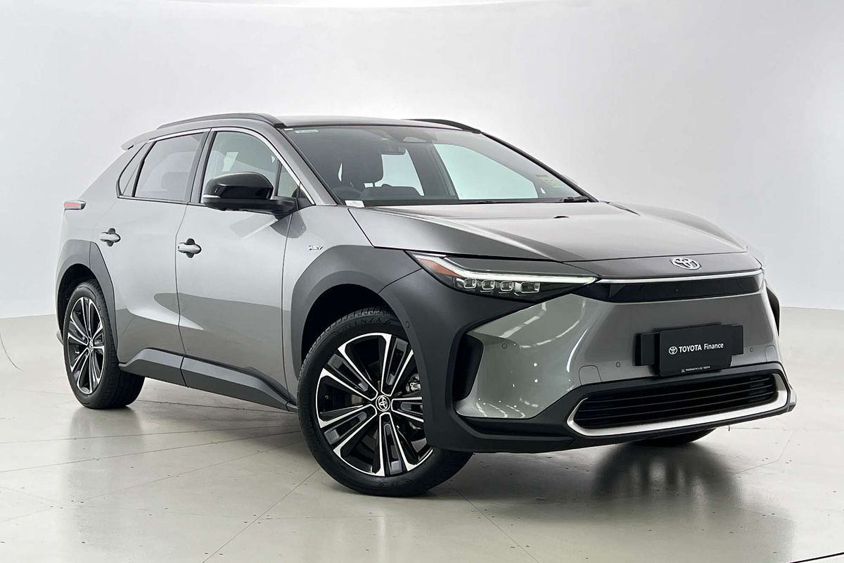 2024 Toyota bZ4X bZ4X Standard AWD 71.4 kWh Li-ion batt Automatic Wagon YEAM15R