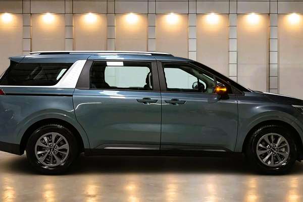 2023 Kia Carnival S KA4