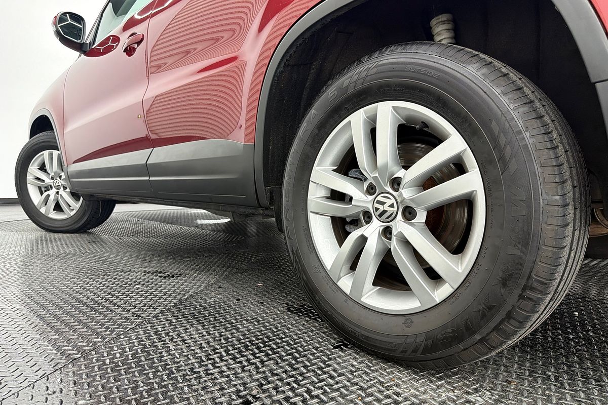 2012 Volkswagen Tiguan 103TDI 5N