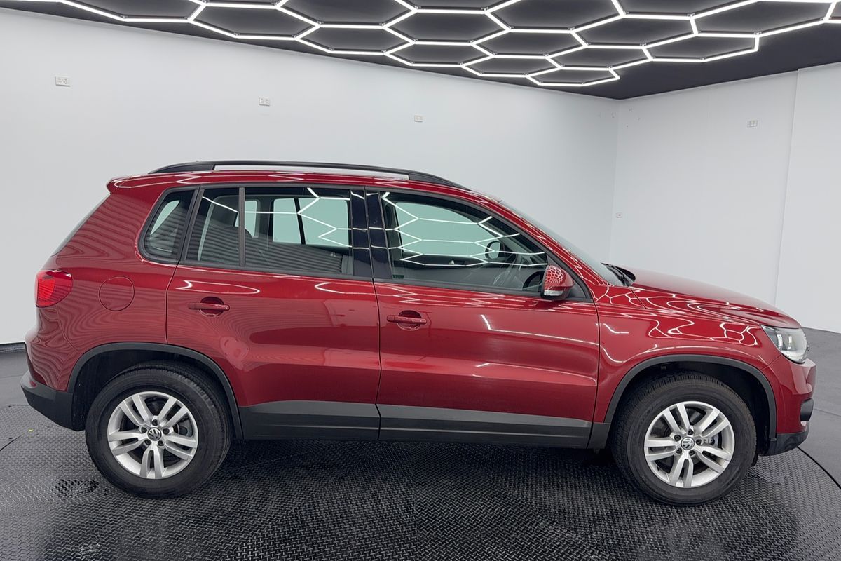 2012 Volkswagen Tiguan 103TDI 5N