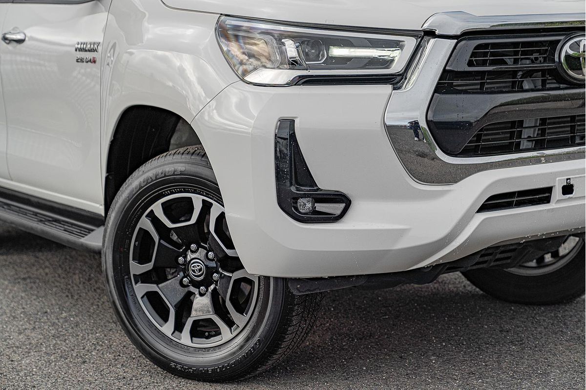 2023 Toyota Hilux SR5 GUN126R