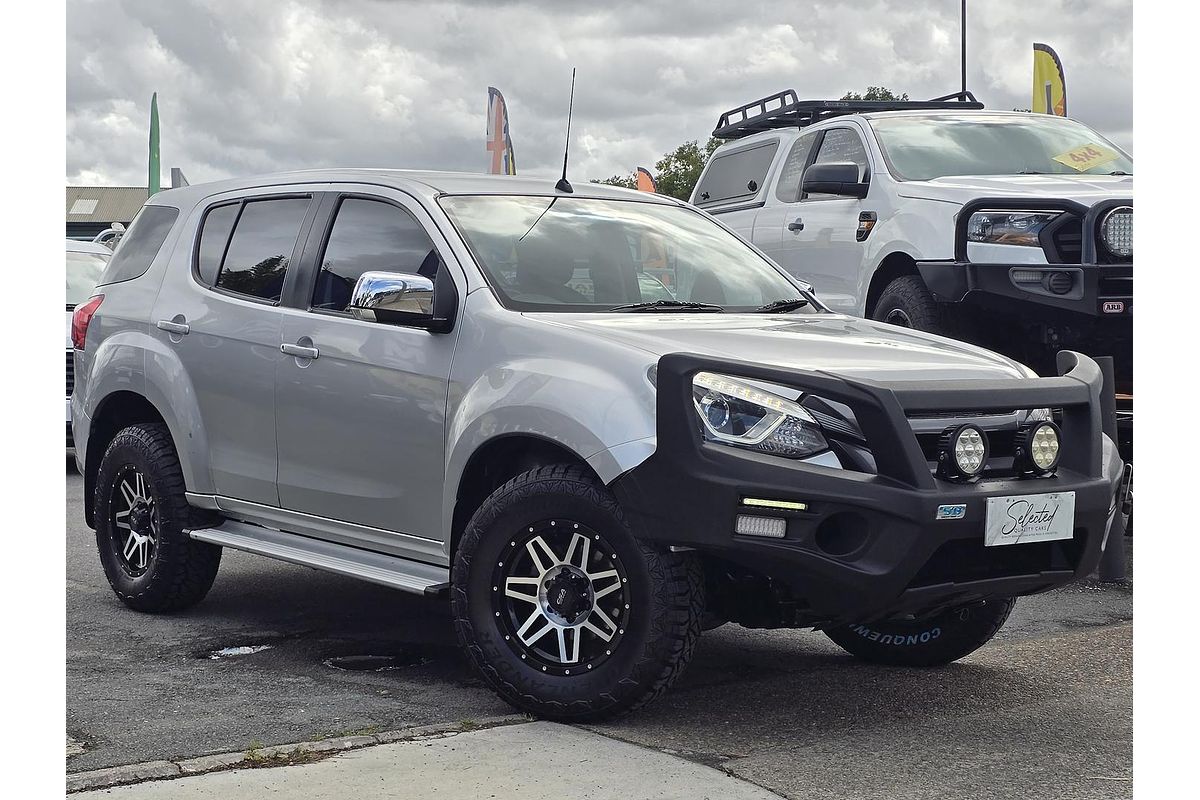 2020 Isuzu MU-X LS-M