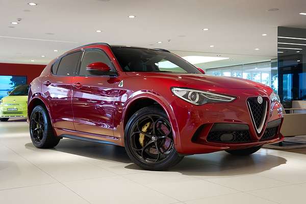 2019 Alfa Romeo Stelvio Quadrifoglio