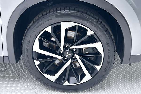 2023 Mitsubishi Outlander Aspire ZM thumb-9