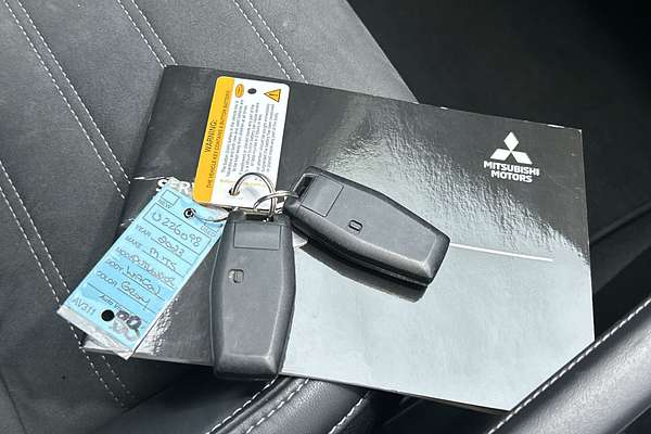 2023 Mitsubishi Outlander Aspire ZM thumb-22