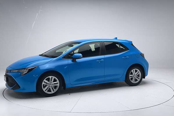 2018 Toyota Corolla Ascent Sport MZEA12R thumb-3
