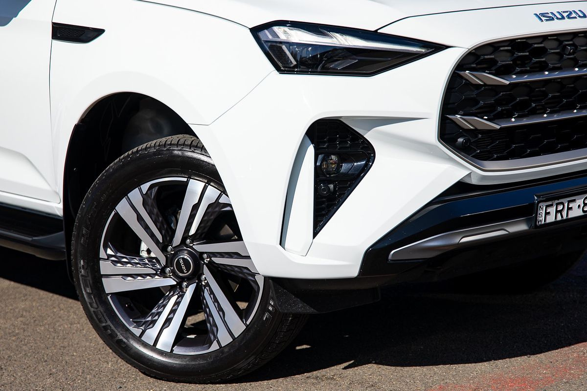2025 Isuzu MU-X LS-T