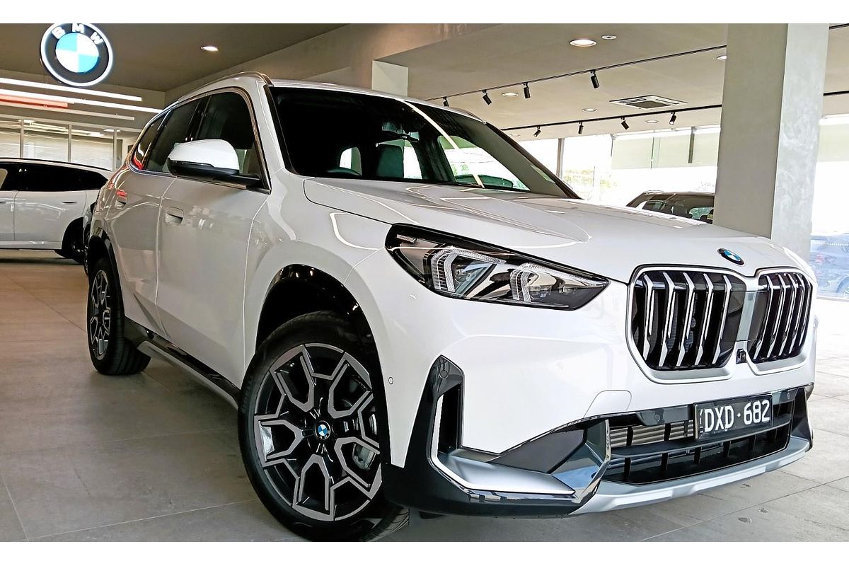 2025 BMW X1 sDrive18i U11