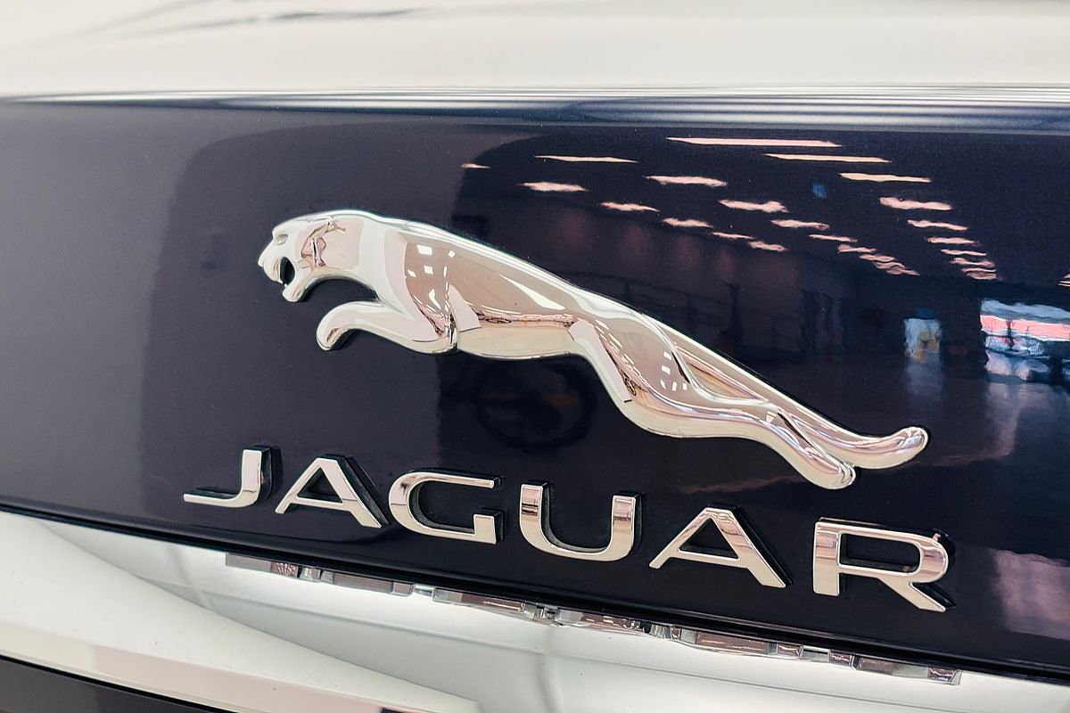 2014 JAGUAR XF 2.2D PREMIUM LUXURY 8 SP AUTOMATIC 4D SEDAN DT4 DIESEL