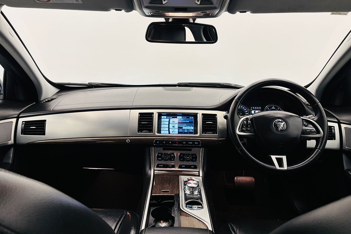 2014 JAGUAR XF 2.2D PREMIUM LUXURY 8 SP AUTOMATIC 4D SEDAN DT4 DIESEL