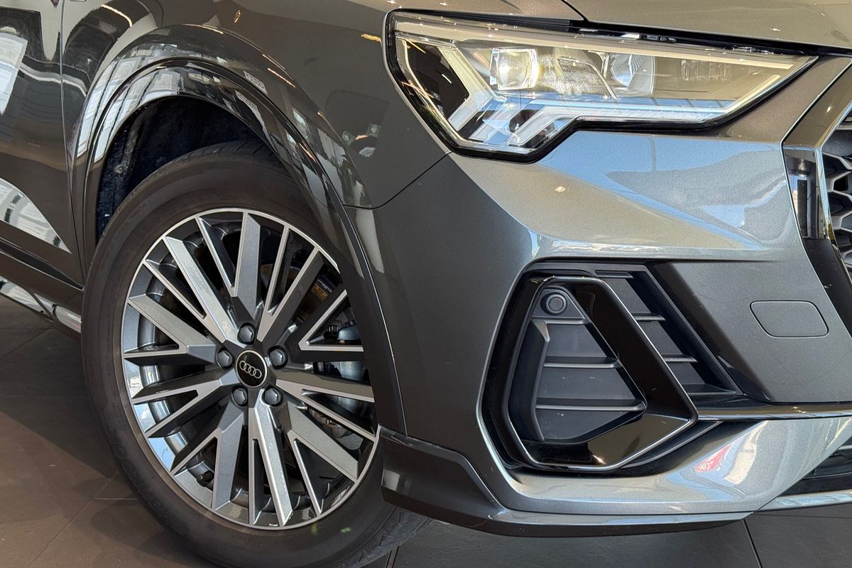 2023 Audi Q3 35 TFSI S line F3