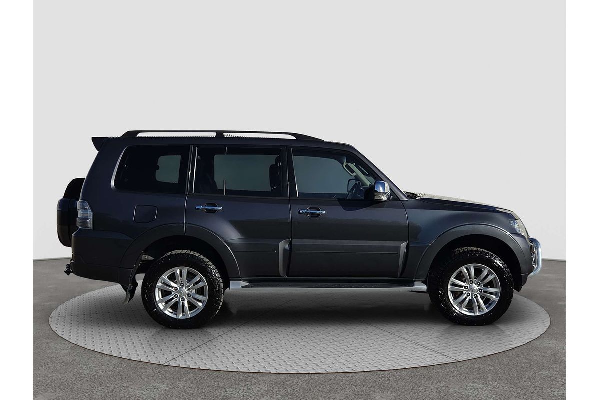 2017 Mitsubishi Pajero GLS NX