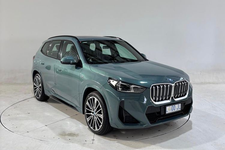 2023 BMW iX1 xDrive30 xLine U11
