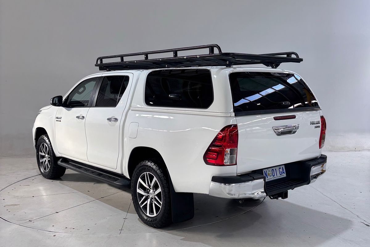 Hilux 4x4 SR5 2.8L T Diesel Automatic Double Cab 1Y46290 004