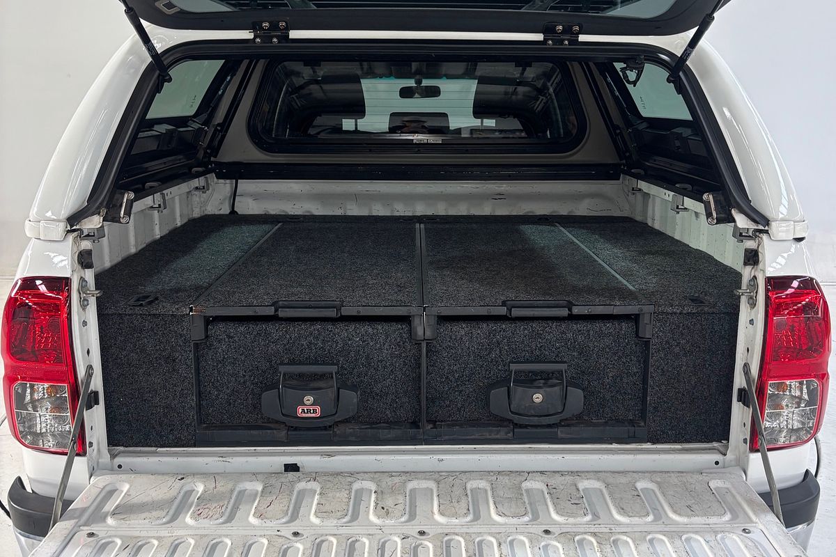 Hilux 4x4 SR5 2.8L T Diesel Automatic Double Cab 1Y46290 004
