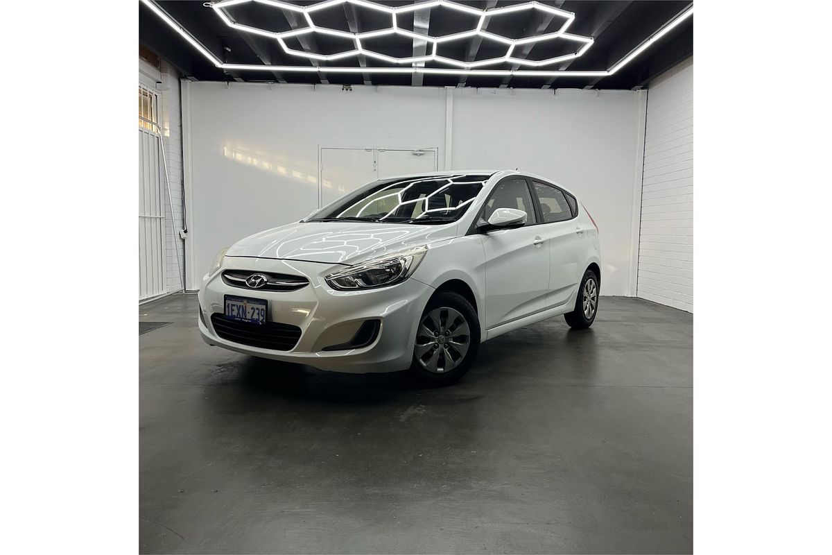 2015 Hyundai Accent Active RB3