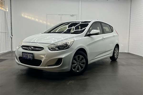 2015 Hyundai Accent Active RB3