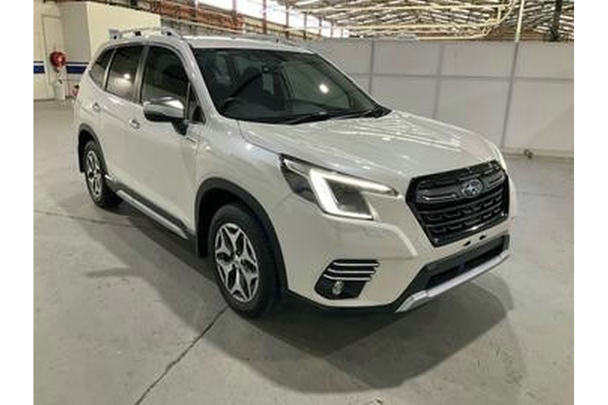 2022 Subaru Forester Hybrid L S5