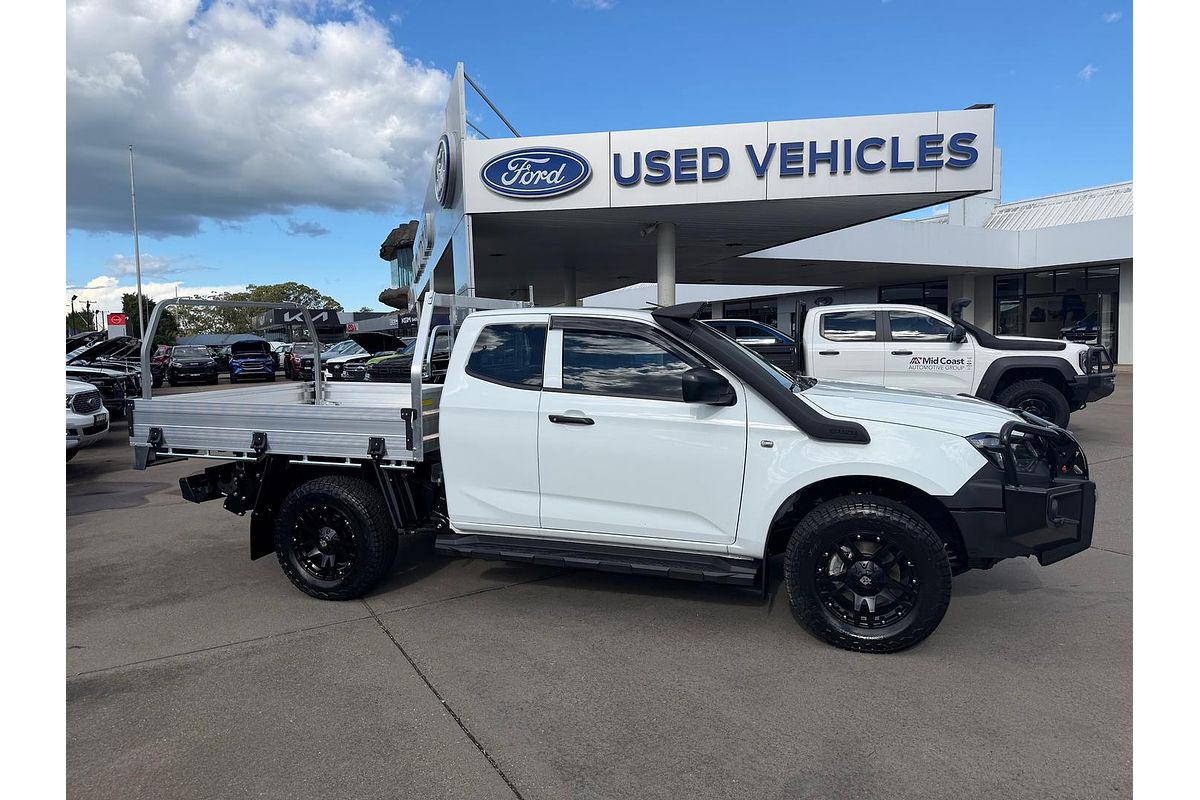 2025 Isuzu D-MAX SX 4X4