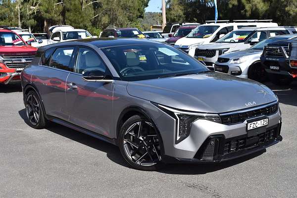 2025 Kia K4 GT-Line CL4m