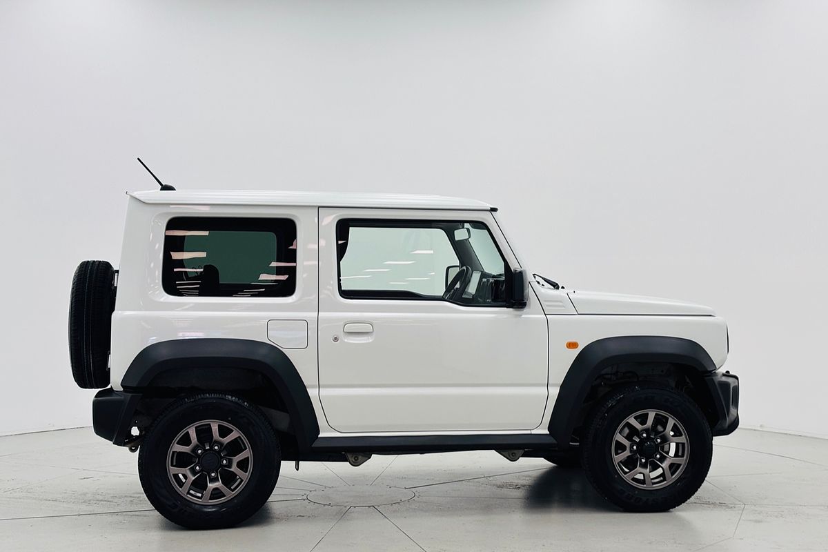 2022 SUZUKI JIMNY LITE 5 SP MANUAL 4x4 2D WAGON 4CYL