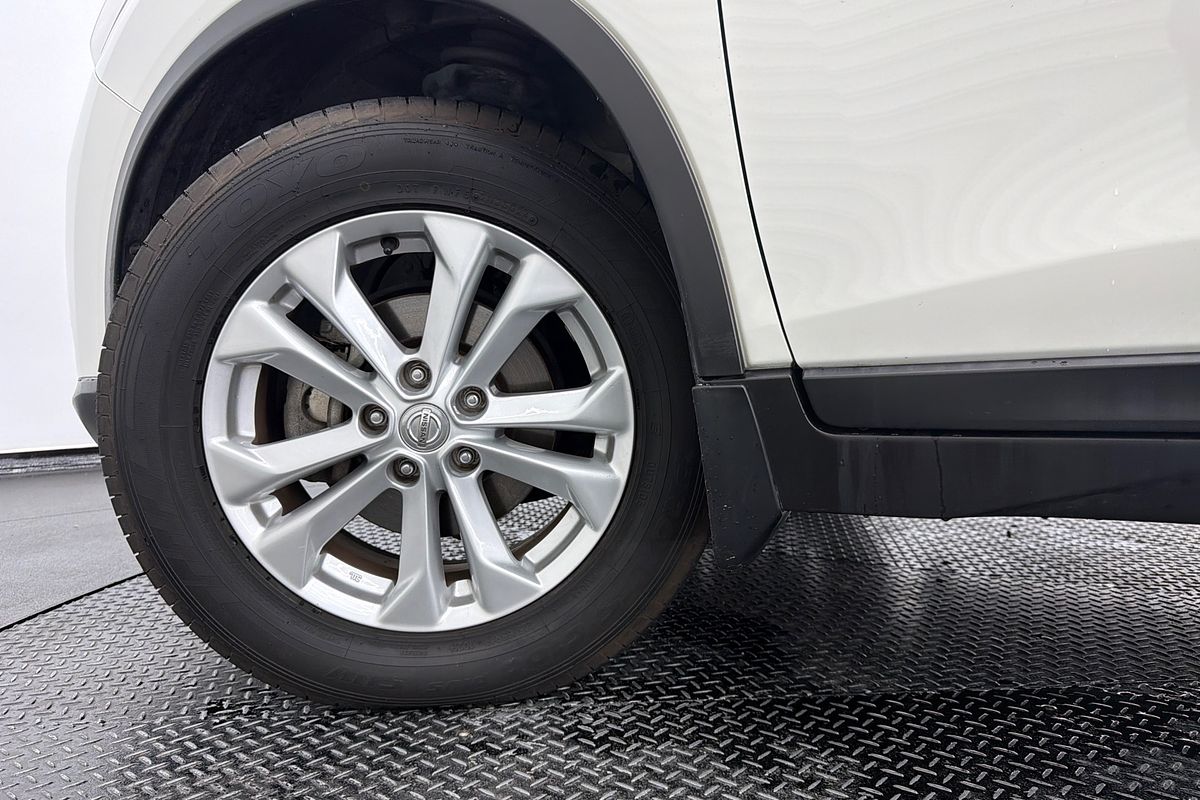 2014 Nissan X-TRAIL ST T32