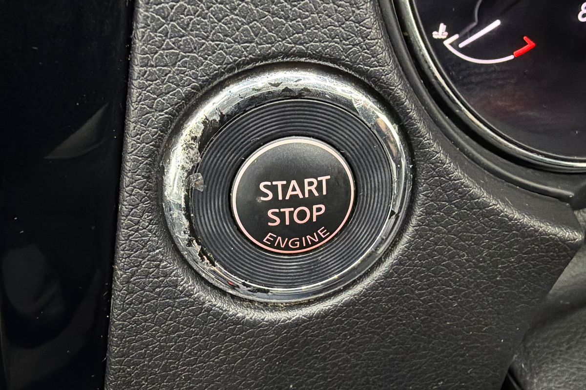 2014 Nissan X-TRAIL ST T32