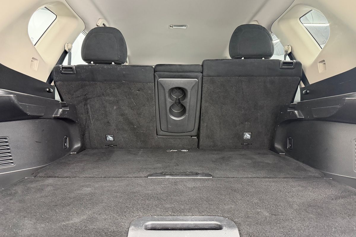 2014 Nissan X-TRAIL ST T32