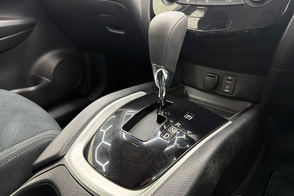 2014 Nissan X-TRAIL ST T32