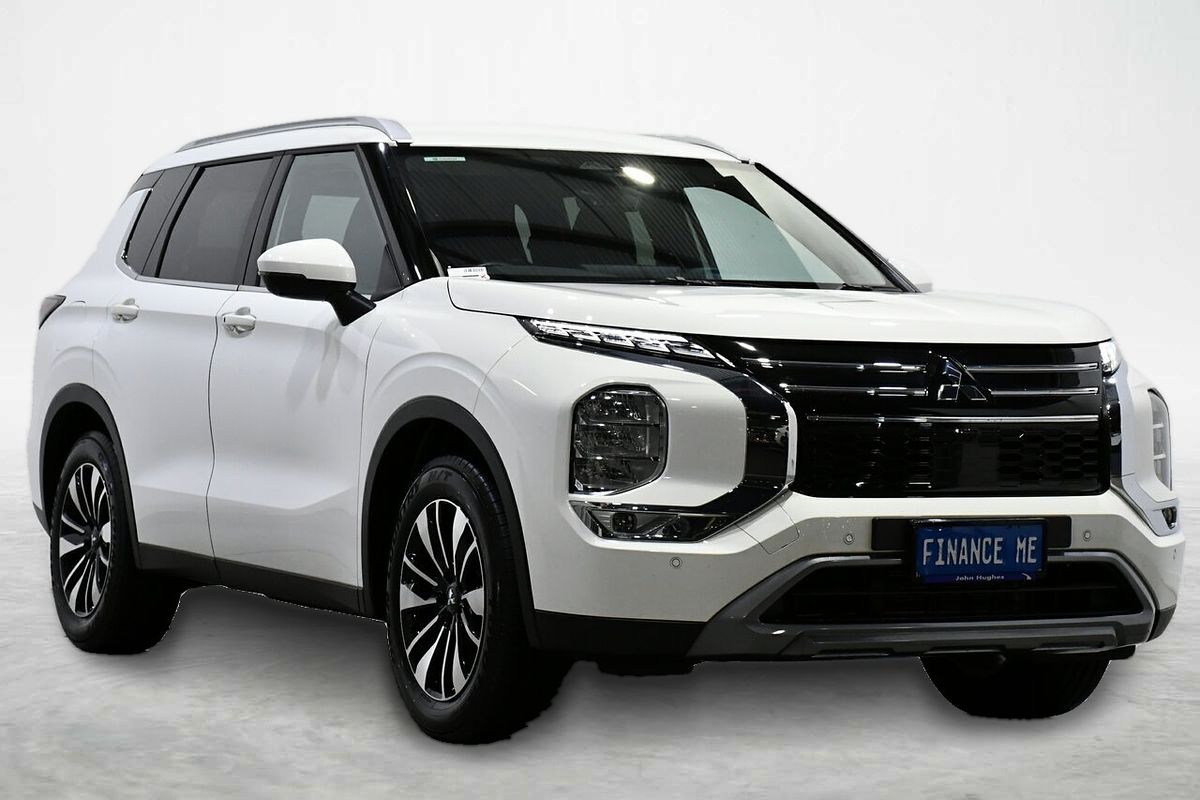 2025 Mitsubishi Outlander LS ZM