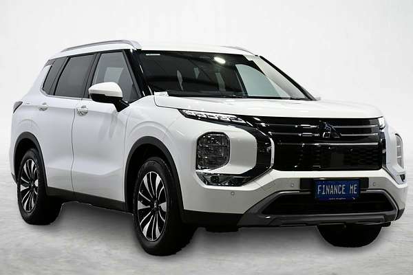 2025 Mitsubishi Outlander LS ZM