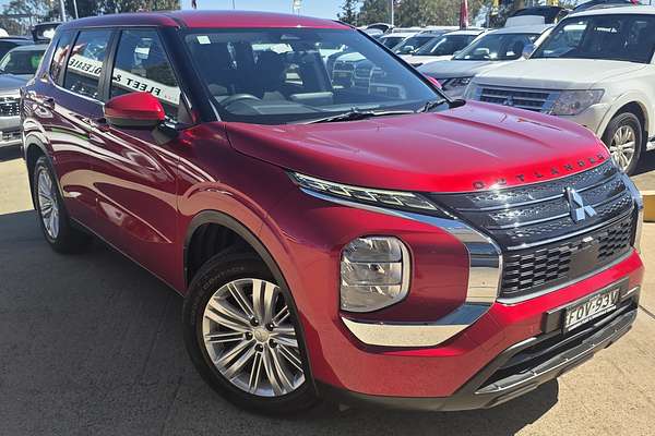 2021 Mitsubishi Outlander ES ZM