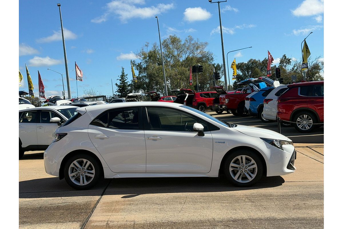 2020 Toyota Corolla SX Hybrid ZWE211R