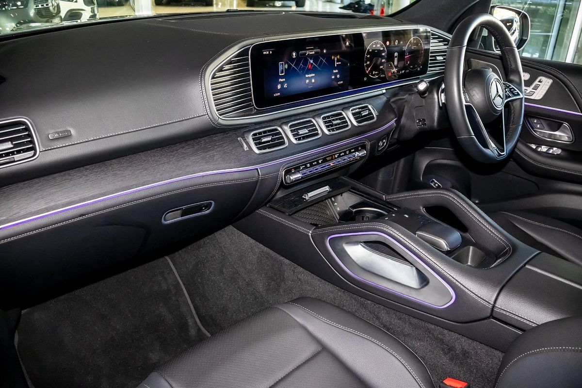 V167 805+055MY GLE300 d WAG 9G 9sp 2.0DT/15kW