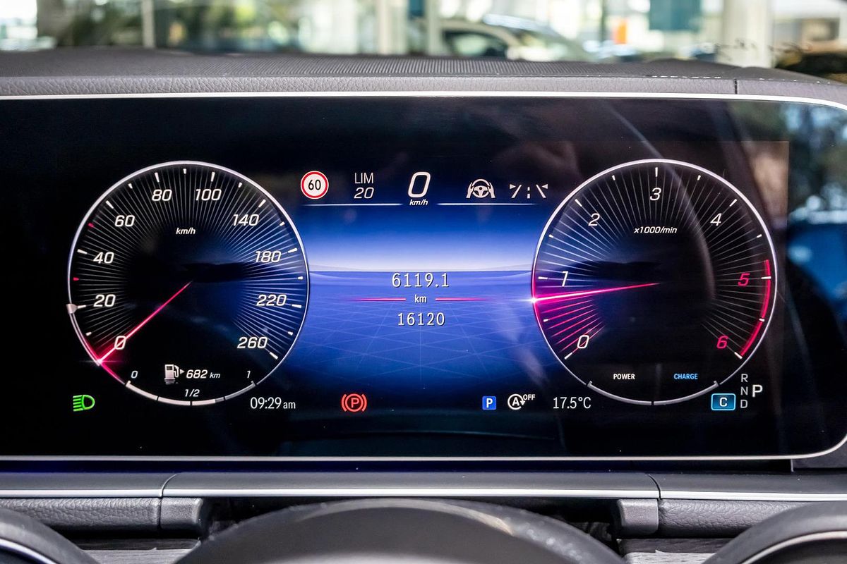 V167 805+055MY GLE300 d WAG 9G 9sp 2.0DT/15kW