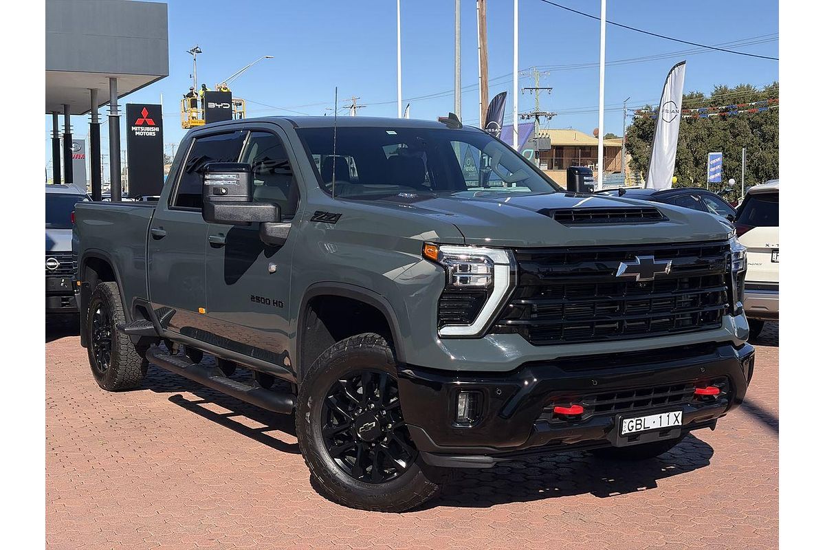 2025 Chevrolet Silverado HD LTZ Premium W/Tech Pack T1 4X4