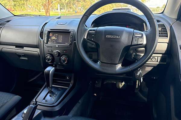 2019 Isuzu D-MAX SX 4X4 thumb-12