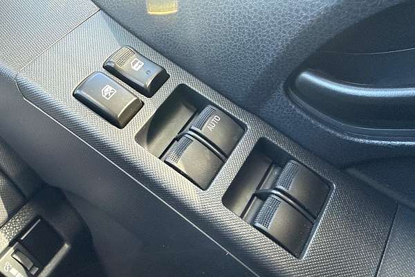 2019 Isuzu D-MAX SX 4X4 thumb-28